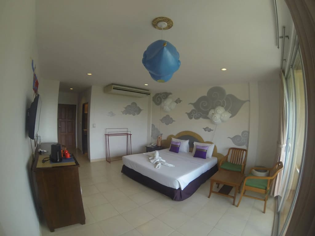 Karon Living Room - photo 2