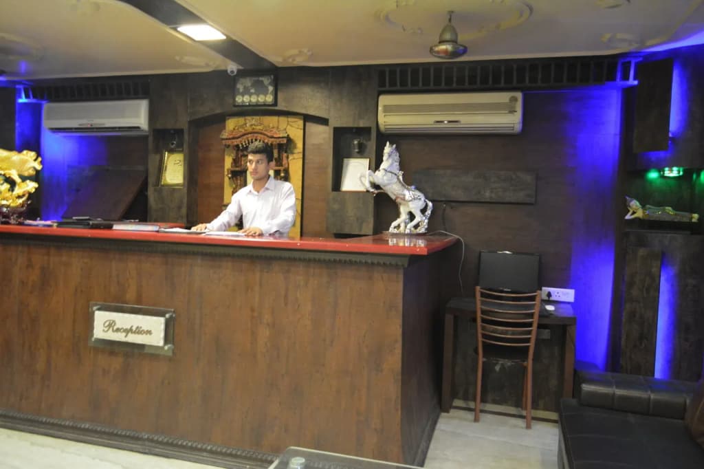 Hotel Vishal Residency, Mahipalpur Near IGI Delhi Airport - photo 23