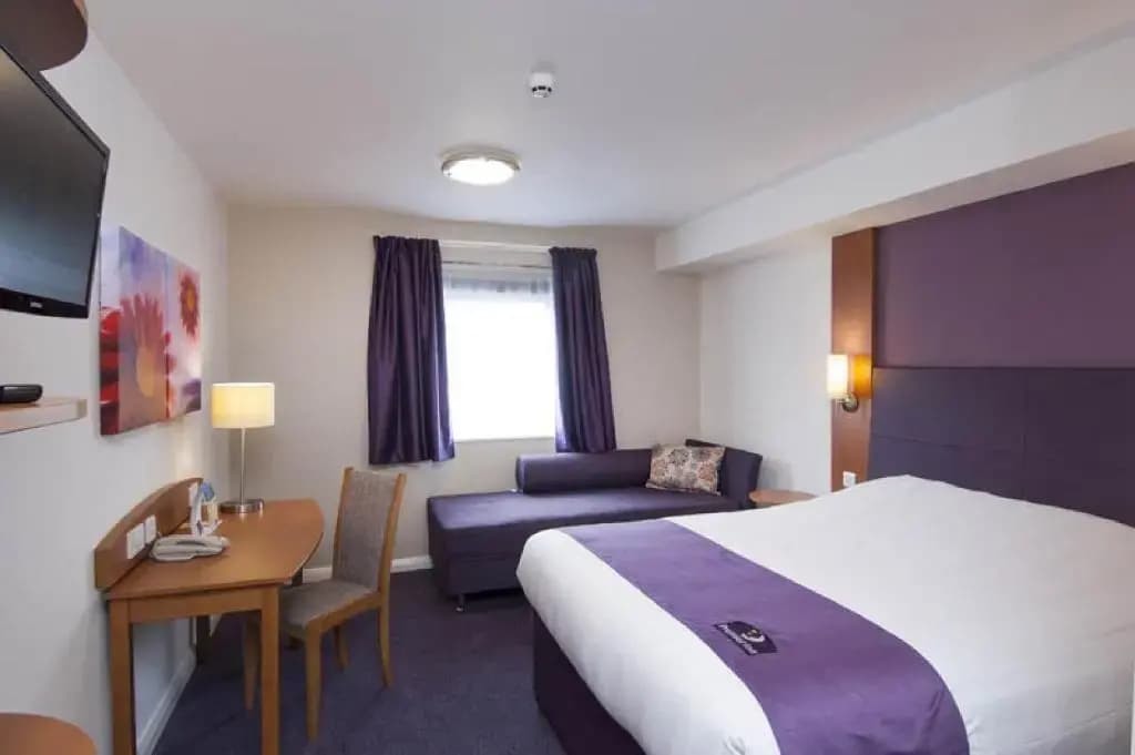 Premier Inn London Victoria - photo 6