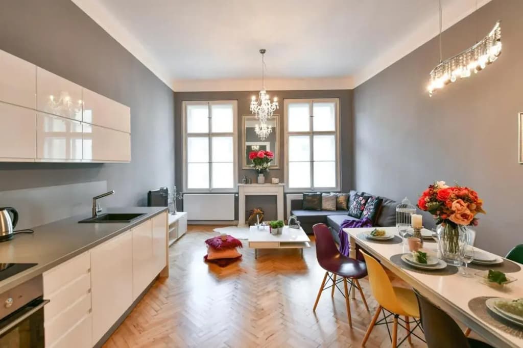 Cosmopolitan Central Prague Apartment - photo 12