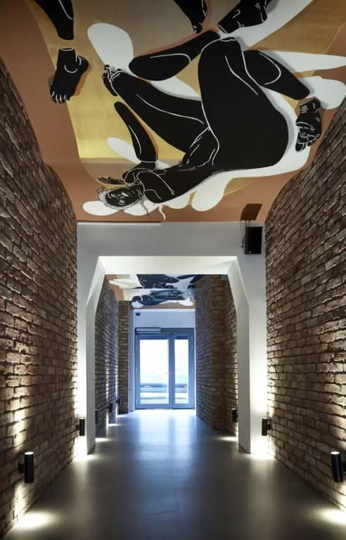 Sir Savigny Hotel - photo 16