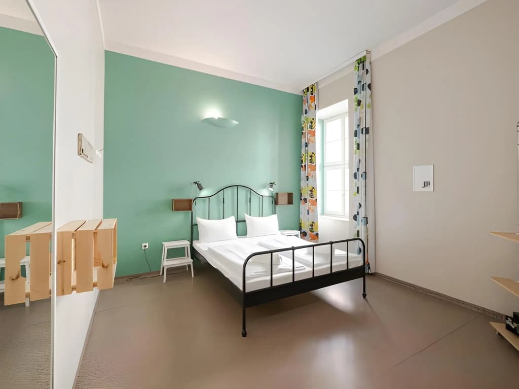 Wombat's City Hostel Budapest - photo 16