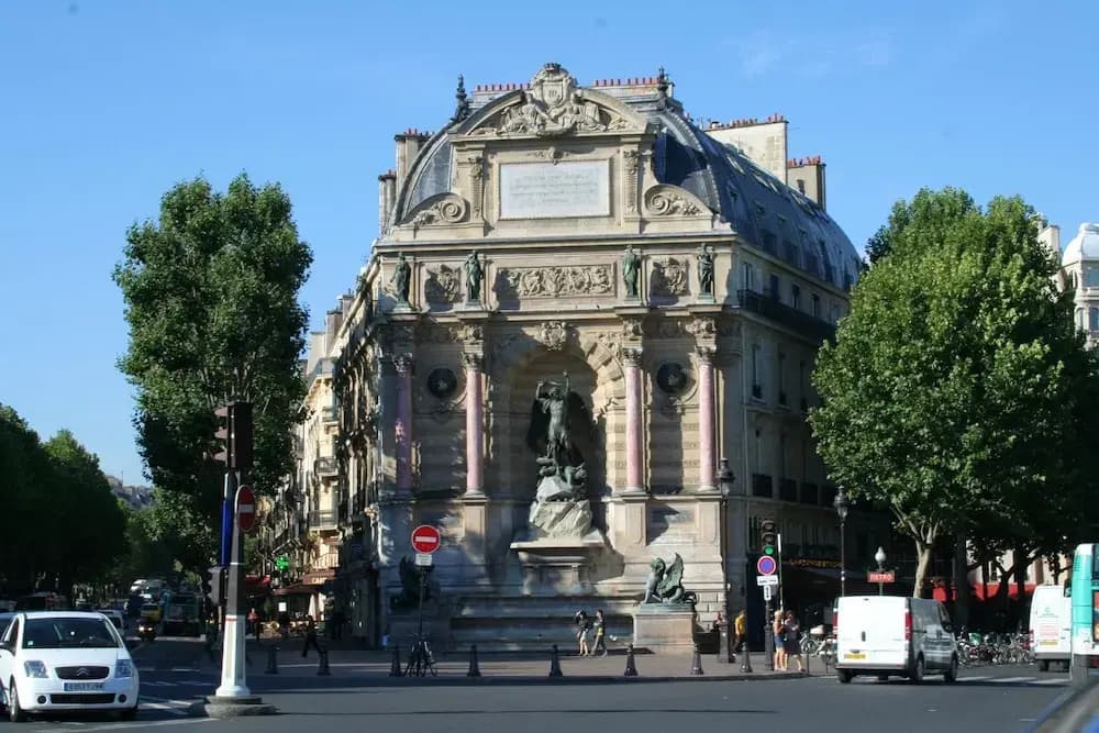 Apartment with 2 Bedrooms in Paris, with Balcony And Wifi - photo 1