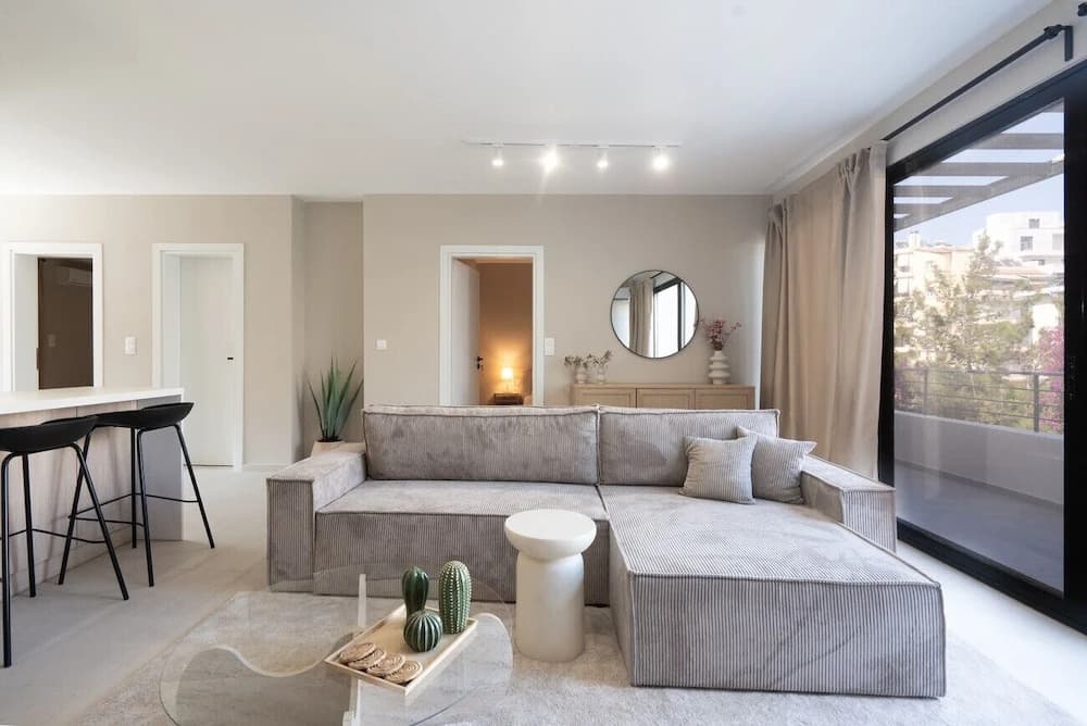 LIV - Deluxe 2BD Apartment in Athens - photo 2