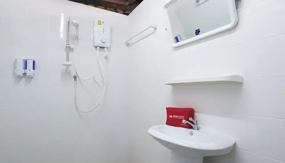 ZEN Rooms Rama 3 - Hostel - photo 9