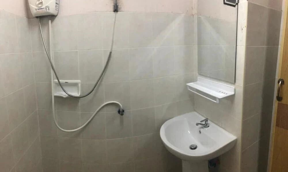 Watcharee Apartment - photo 5
