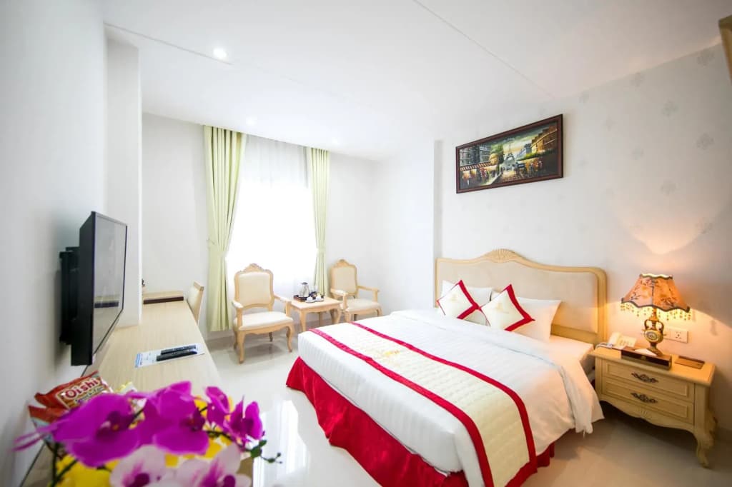 Le Saigon Hotel - photo 6