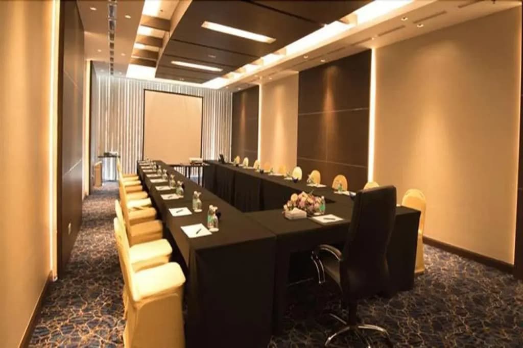 Astana Wing - Riverside Majestic Hotel - photo 17