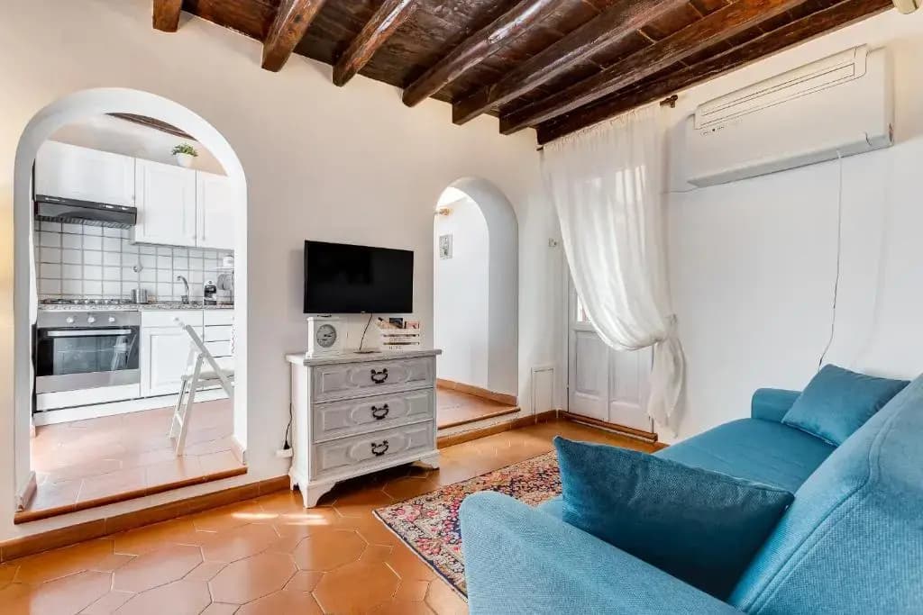 White Coronari Apartment - photo 3