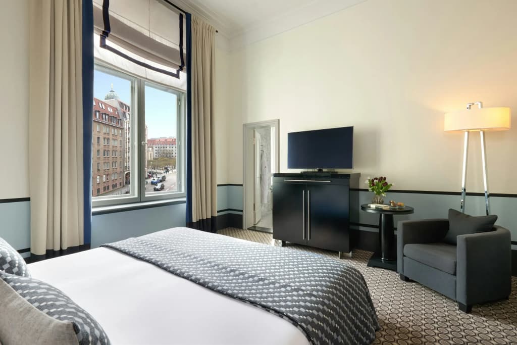 Hotel De Rome Berlin - photo 3