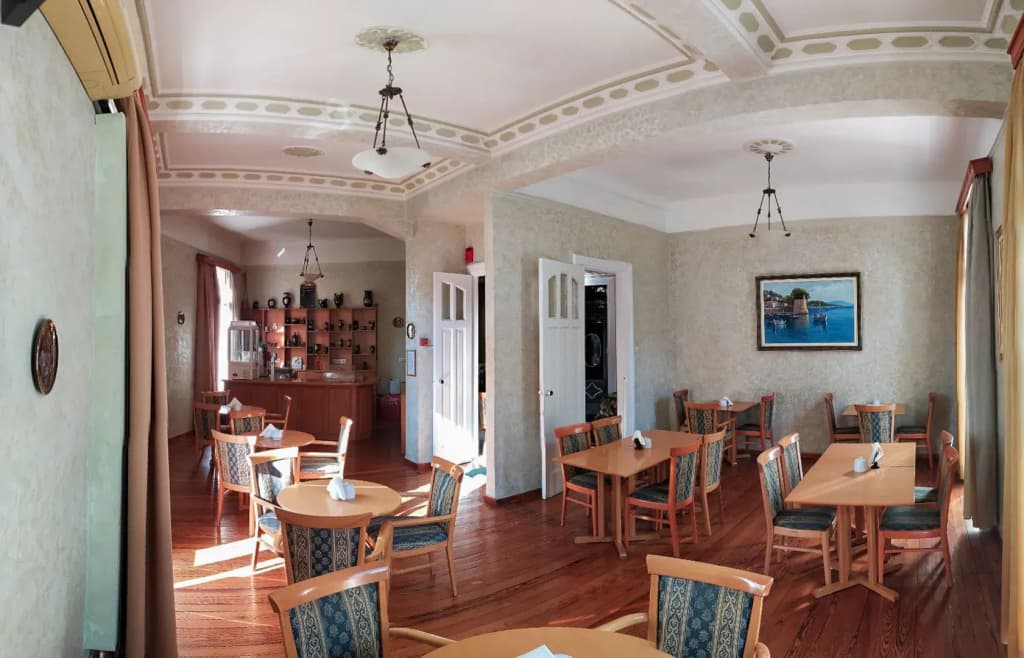 Cecil Hotel - photo 21