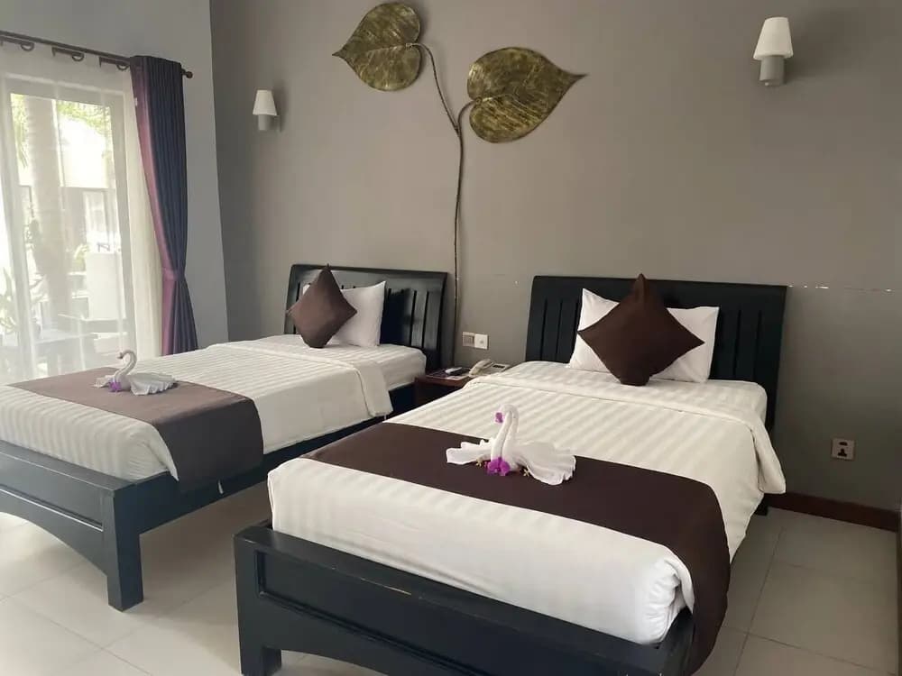 Crystal Hotel - main photo