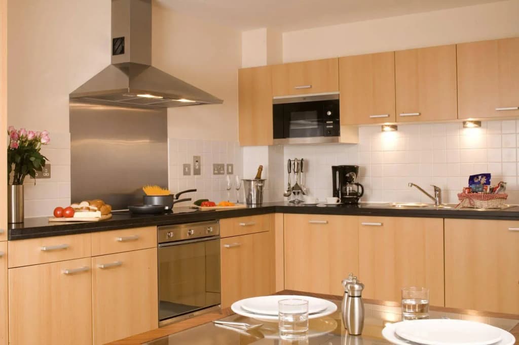 Marlin Apartments Canary Wharf - photo 17