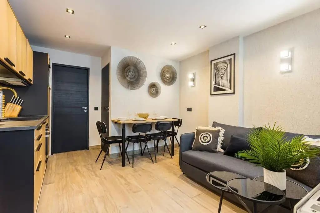 Home Suite Home Panthéon Port-Royal 1BR - photo 9