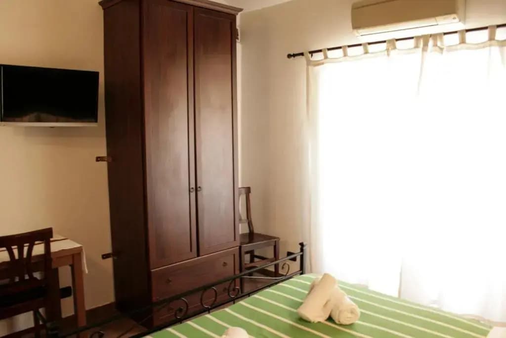 Sixtythree Guesthouse - photo 10