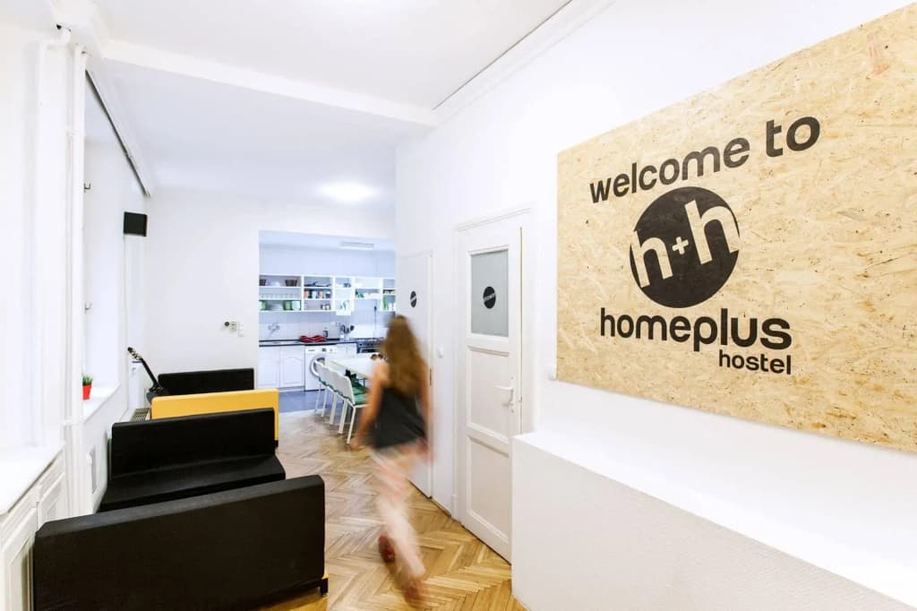 Home Plus Hostel - photo 17