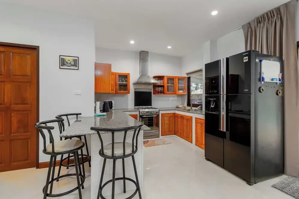 Poolside 3BR for Relaxed Stays V278 - photo 19