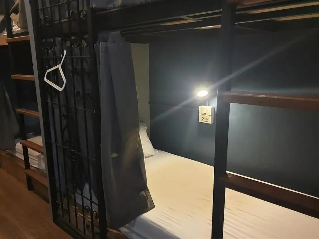 Silom Space Hostel - photo 6