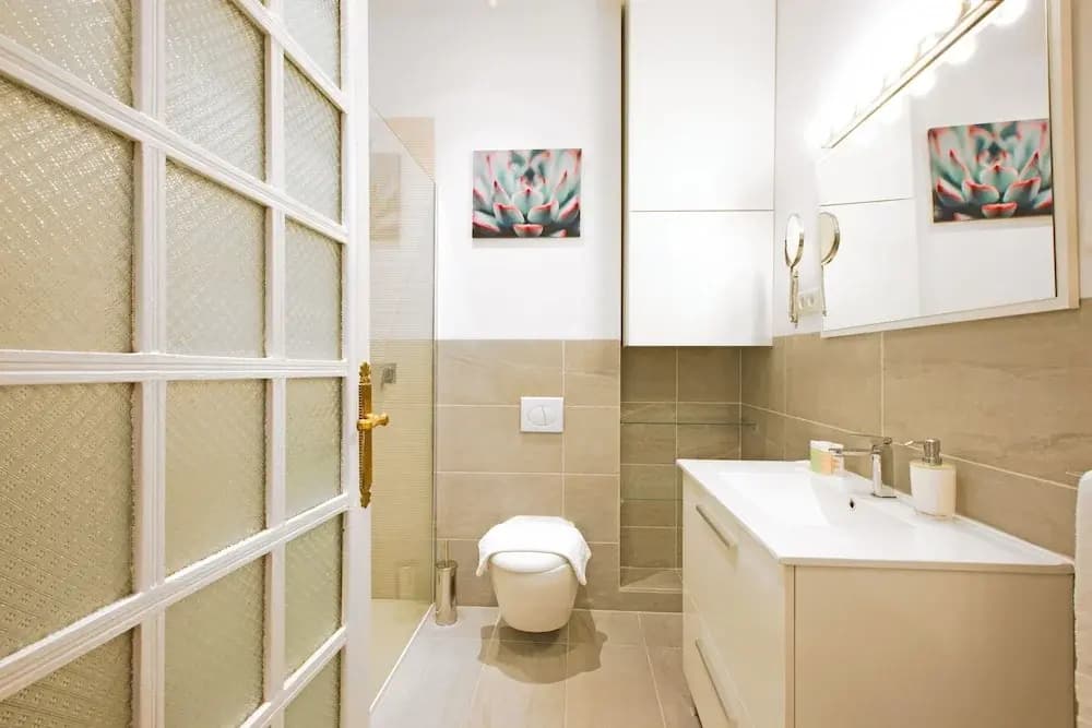 Reina Sofia Boutique - MADFlats Collection - photo 8