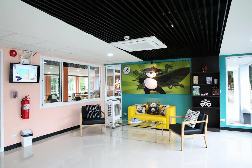 Lucky Panda Hotel - photo 12