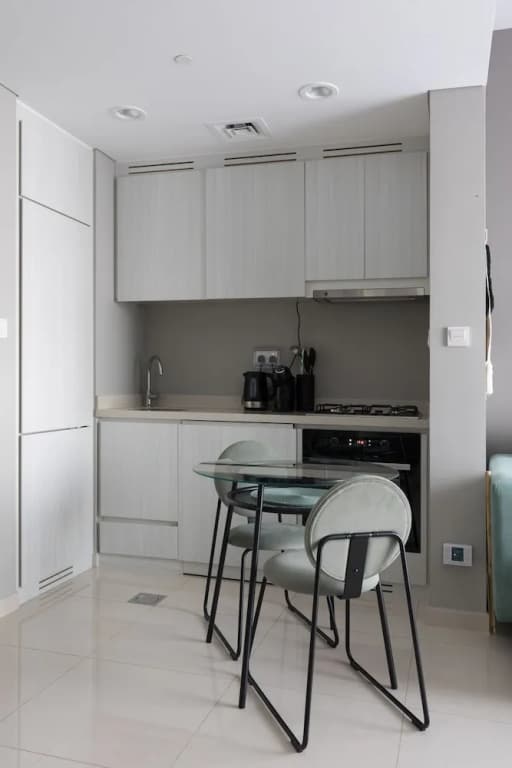 Quiet 1BR with river view - photo 11