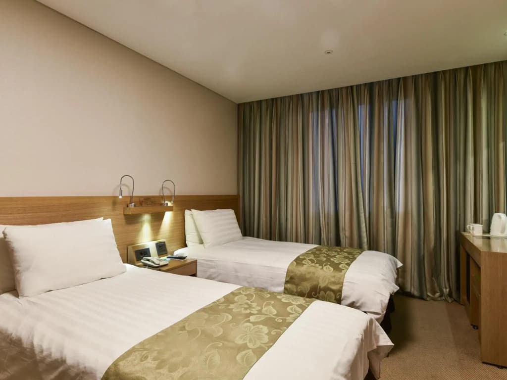 New Kukje Hotel - photo 3