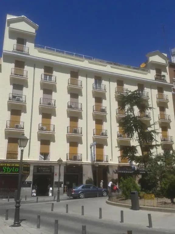 Hostal Triana - main photo