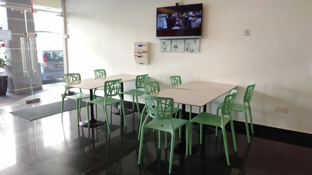 Apple 1 Hotel Queensbay - photo 27