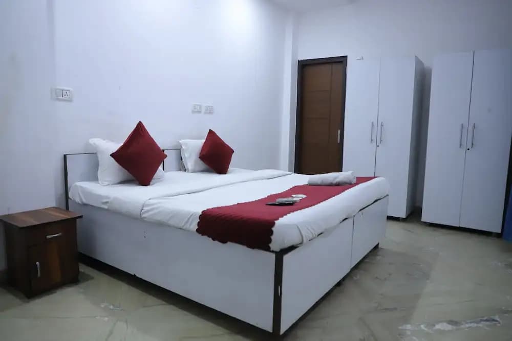 Pearl Residency Inn - photo 16