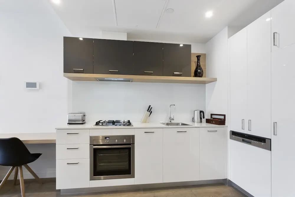 Sandy Hill Apartments by Ready Set Host - photo 3