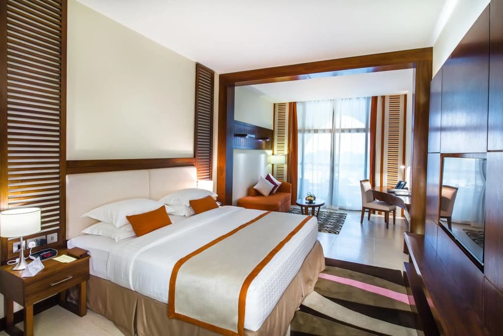 Western Hotel - Madinat Zayed - photo 38