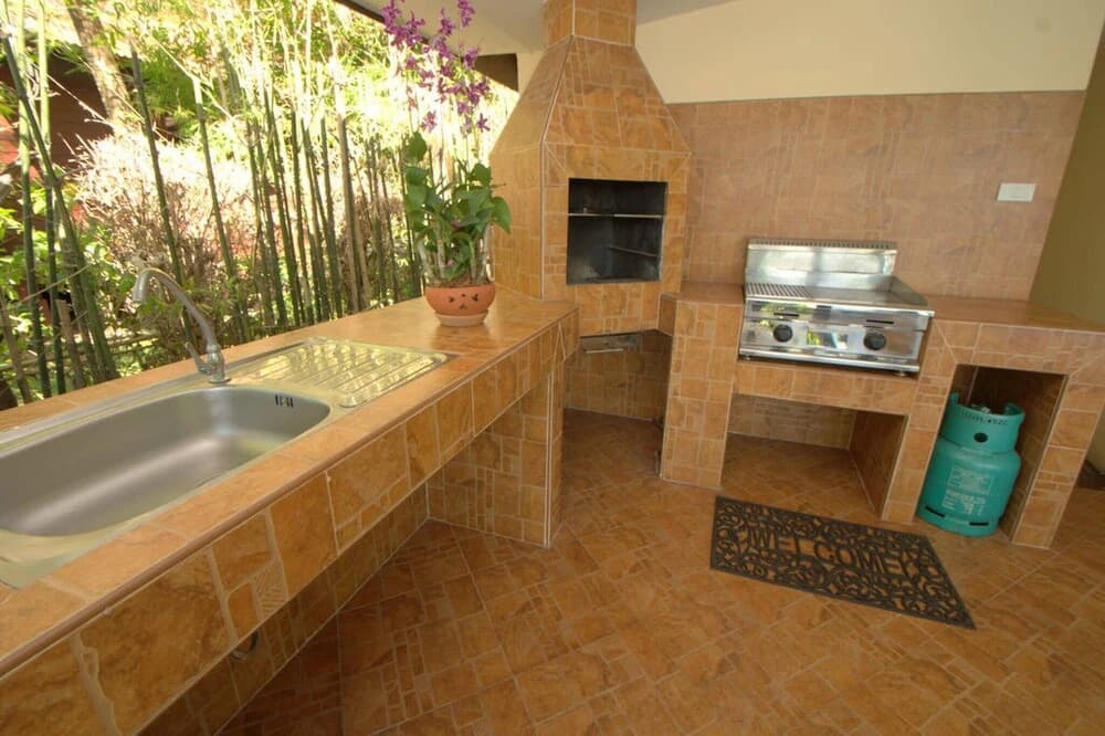 Beachfront Oasis With Private Pool and Jacuzzi on Samui's Bang Por Beach - photo 17