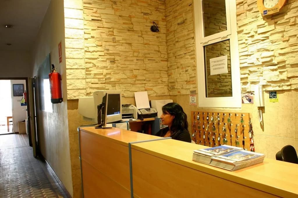 Hostal Eden - photo 14