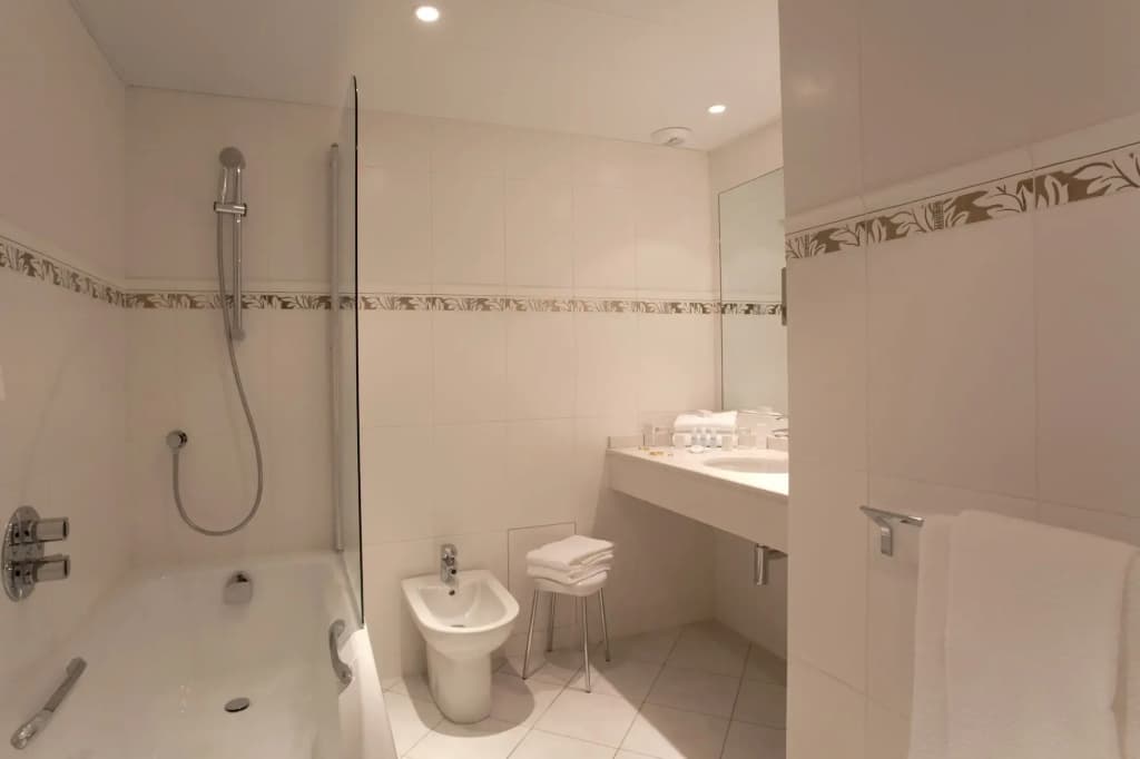 Atlantic Hotel - photo 8