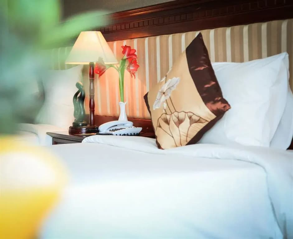 Aloha Ha Long Hotel - photo 3