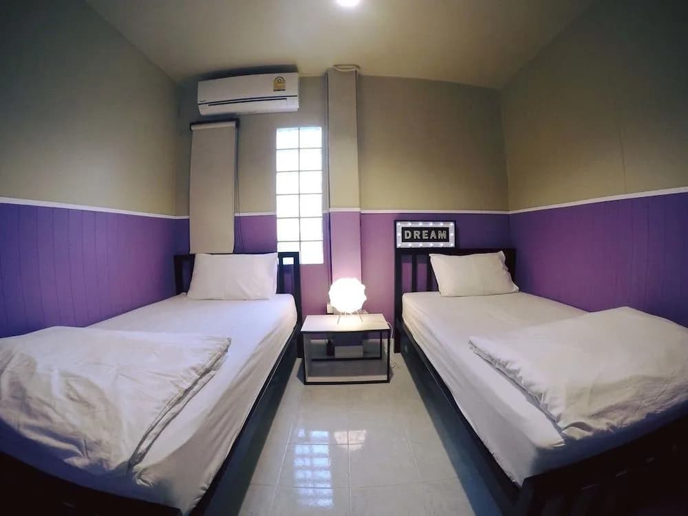 Why Not Hostel and Kitchen - photo 25