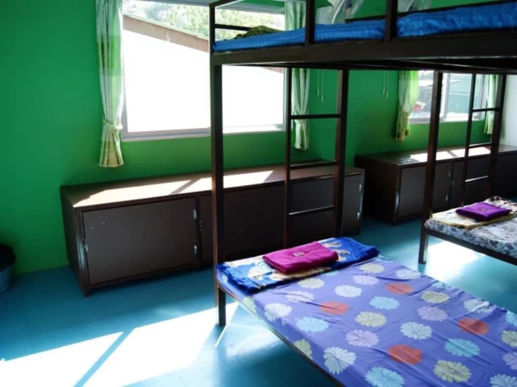 OYO 1163 Eden Hostel - photo 4