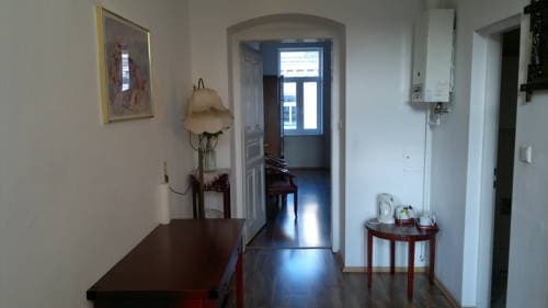 Hostel Westbahnhof - photo 1
