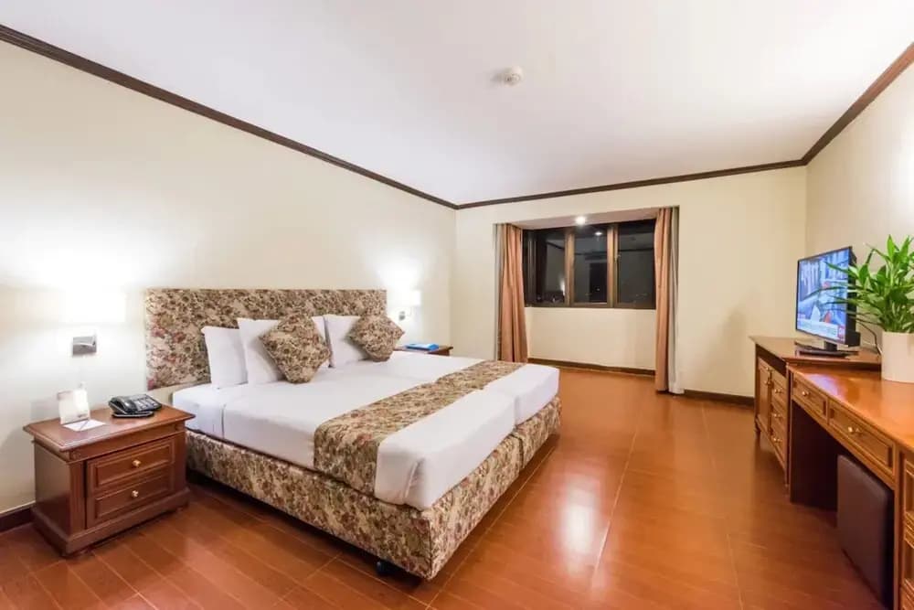 Apartments Omni Tower Direct Rooms Sukhumvit Soi 4 - photo 3