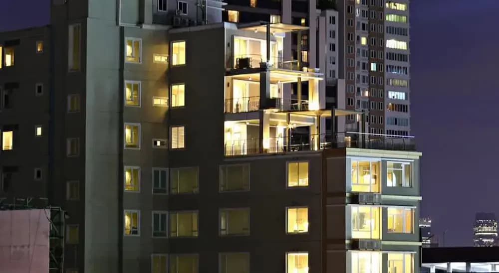 V Residence Serviced Apartment - main photo