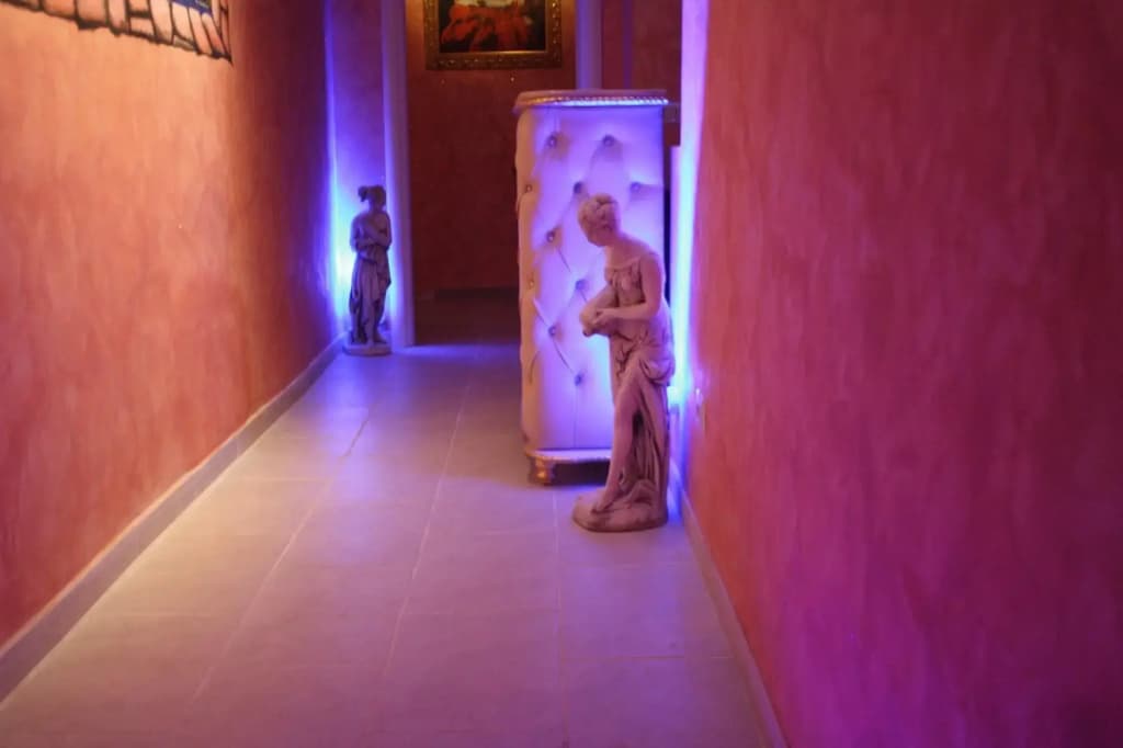 Pope's Suites - photo 10