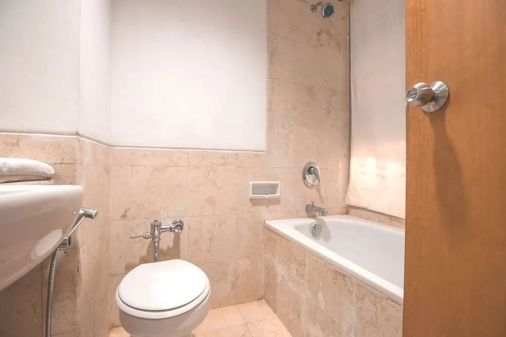 OYO 784 Hotel Bulevar - photo 9