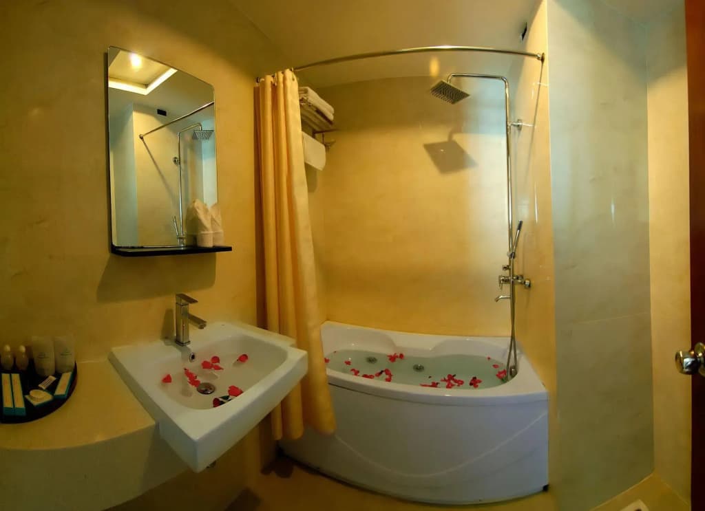 Fansipan Danang Hotel - photo 8