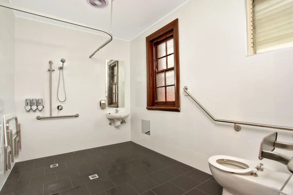 Campsie Hotel - photo 7