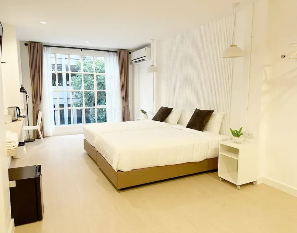 River Home - photo 4