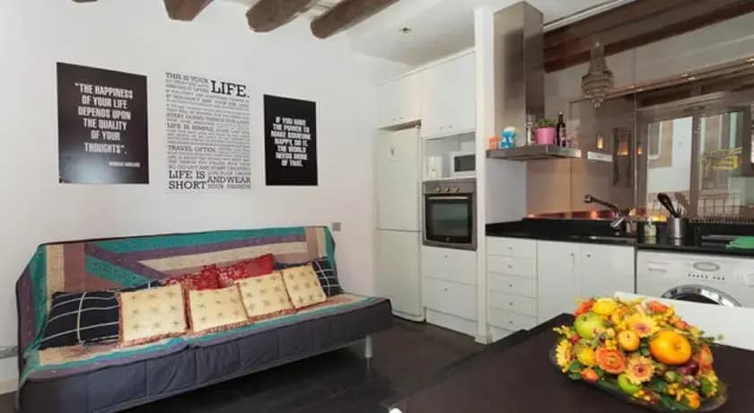 Apartment Portaferrisa - photo 1