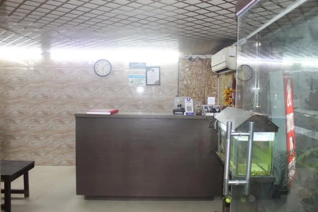 Hotel Shree Continental - photo 15
