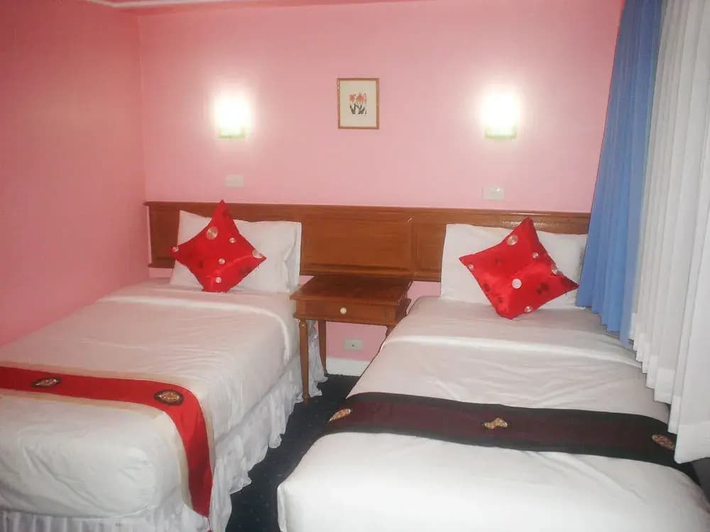 Bangkok Inn - photo 10