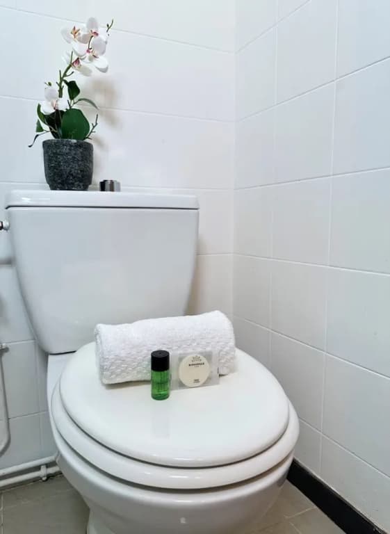 1601 Dumont - photo 8