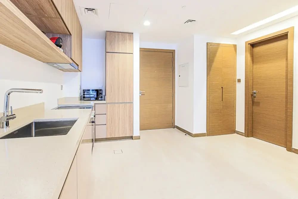 1BR Apt Residence Along Business Bay Canal - photo 6